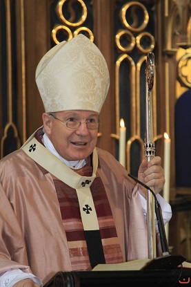 Kardinal Schönborn beim Gründungsgottesdienst