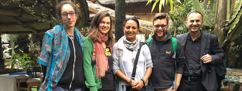 Pfarrer Martin und die Reisegruppe in Äthiopien
