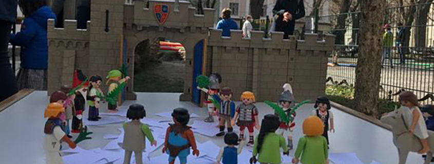 Der Einzug in Jerusalem mit Playmobil-Figuren nachgestellt