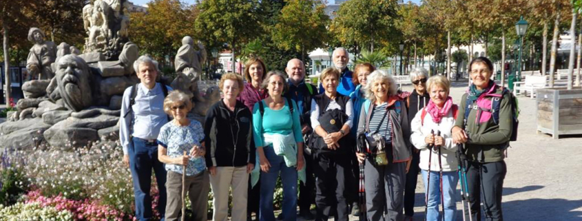 Die Wandergruppe der 5. Wanderung 2021 im Kurpark Baden