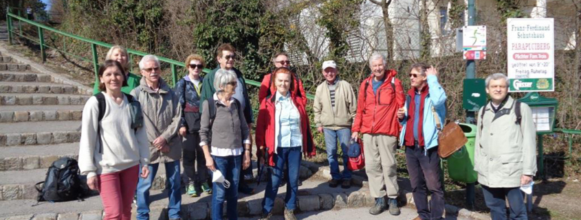Die Wandergruppe am Anfang der Via Sacra