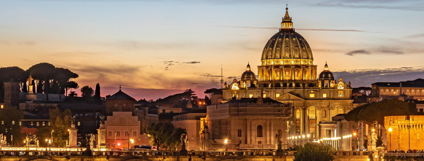 Der Petersdom bei Sonnenuntergang