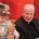 Kardinal Schönborn und ein muslimischer Vater mit kleiner Tochter