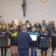 Der Chor der Gemeinde Schönbrunn-Vorpark singt zu Weihnachten in der Christmette