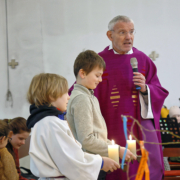 Familienmesse mit Delegat Nikolaus Krasa in Schönbrunn-Vorpark